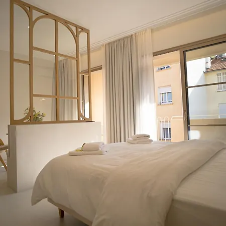 Apartmanhotel Maison Raphael - Plages, Et Gare A Pied 3*