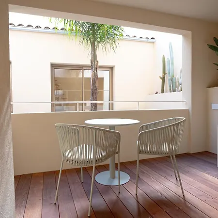 Maison Raphael - Plages, Et Gare A Pied Apartmanhotel 3*