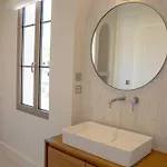 Aparthotel Maison Raphael - Plages, Et Gare A Pied 3*