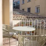 Aparthotel Maison Raphael - Plages, Et Gare A Pied 3*