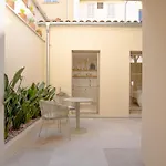 Maison Raphael - Plages, Et Gare A Pied Hotel apartamentowy 3*