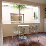 Maison Raphael - Plages, Et Gare A Pied מלון דירות 3*