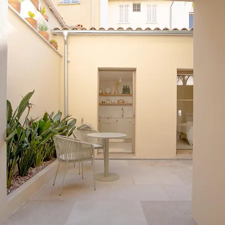 Maison Raphael - Plages, Et Gare A Pied Apartahotel 4*