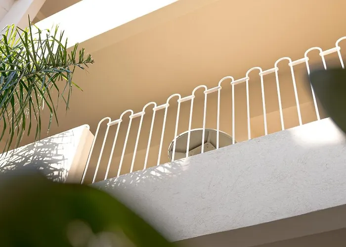 Apartahotel Maison Raphael - Plages, Et Gare A Pied 4*